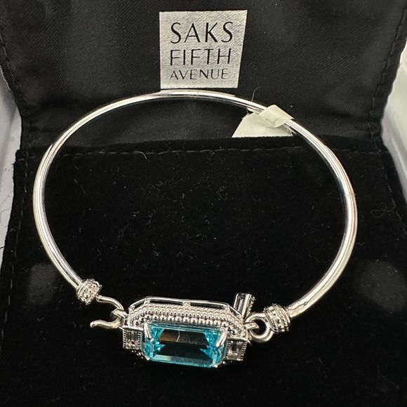 New with Tags Saks Fifth Avenue Bangle- Make an offer if interested - Picture 1 of 1